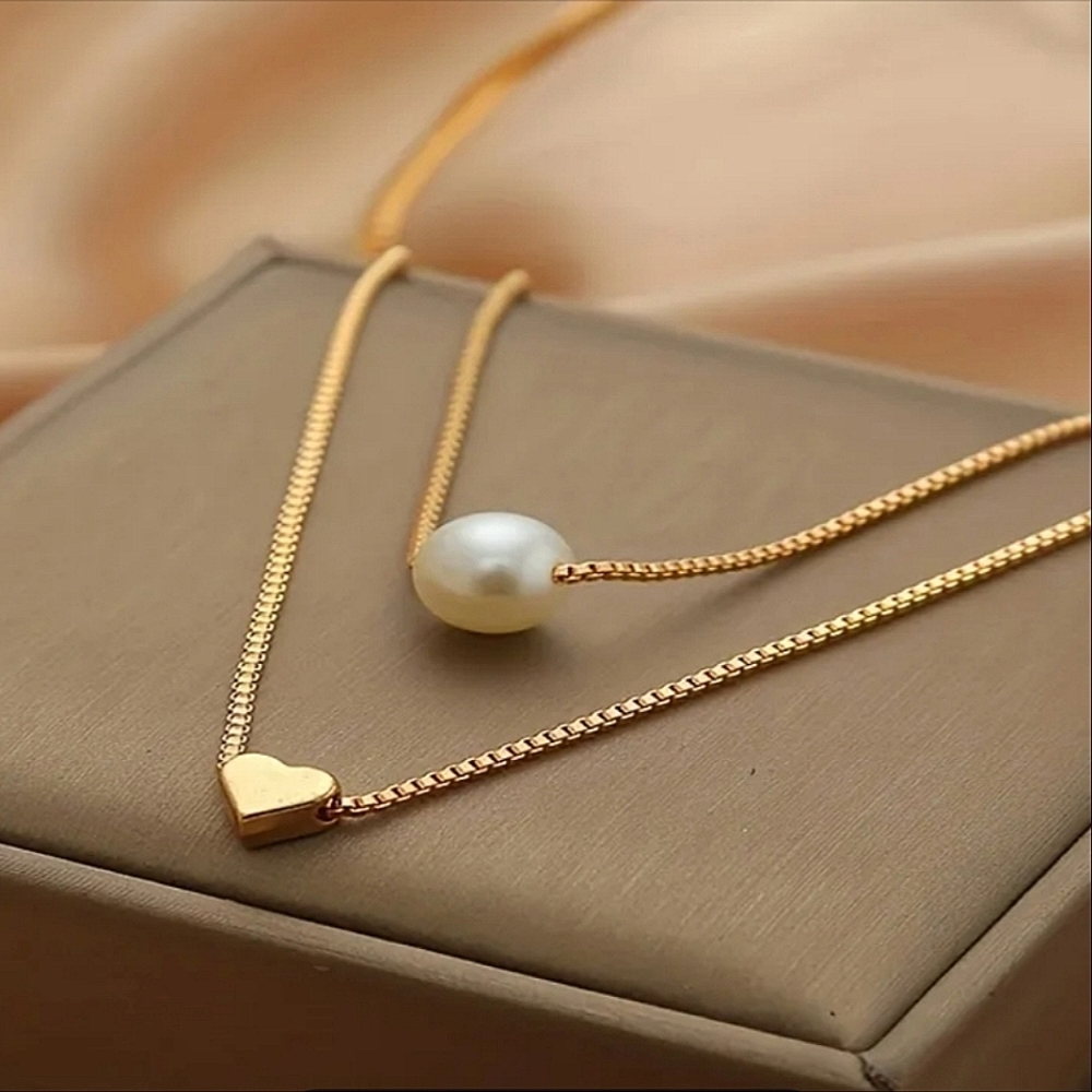 Take 50% off! Heart and faux pearl necklace - Picture 1 of 4